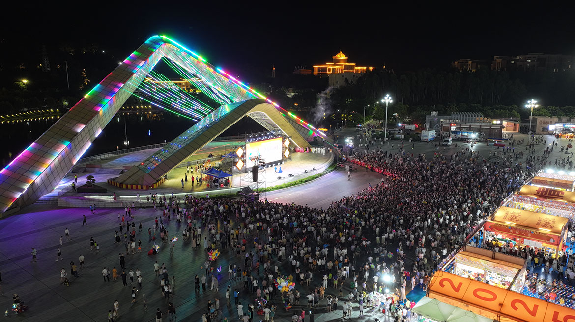 1760063800110690.jpg 4.jpg